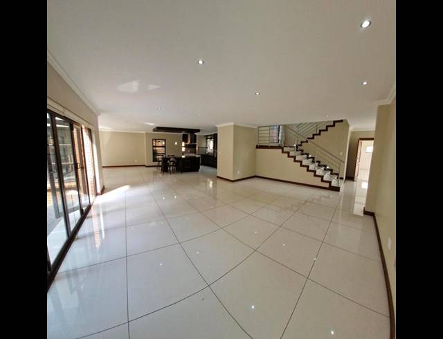 4 BEDROOM HOUSE FOR SALE IN SUNWARD PARK